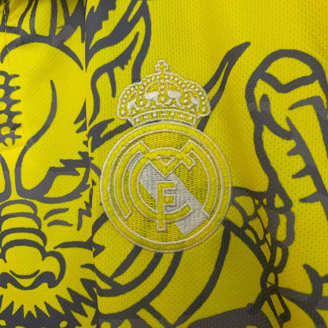 Real Madrid "Dragón Amarillo" Edición Especial