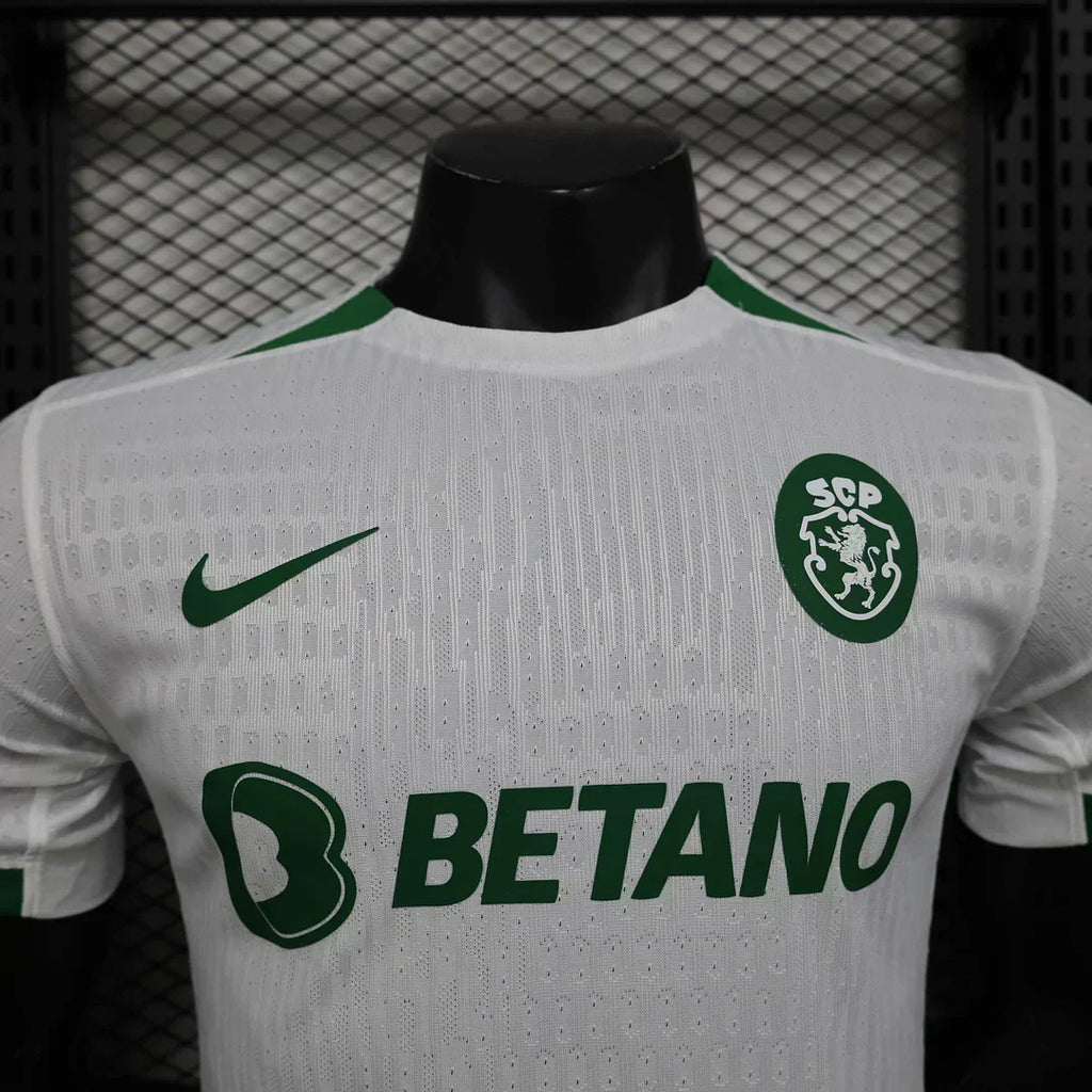 2024-2025 Player Sporting Lisbon Visitante Kit
