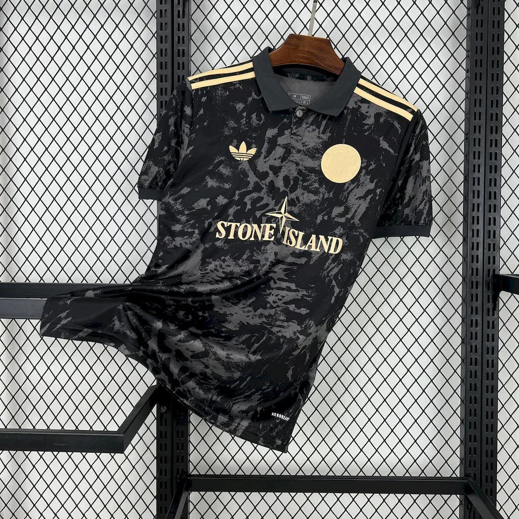 Ajax X Stone Island Edición Especial