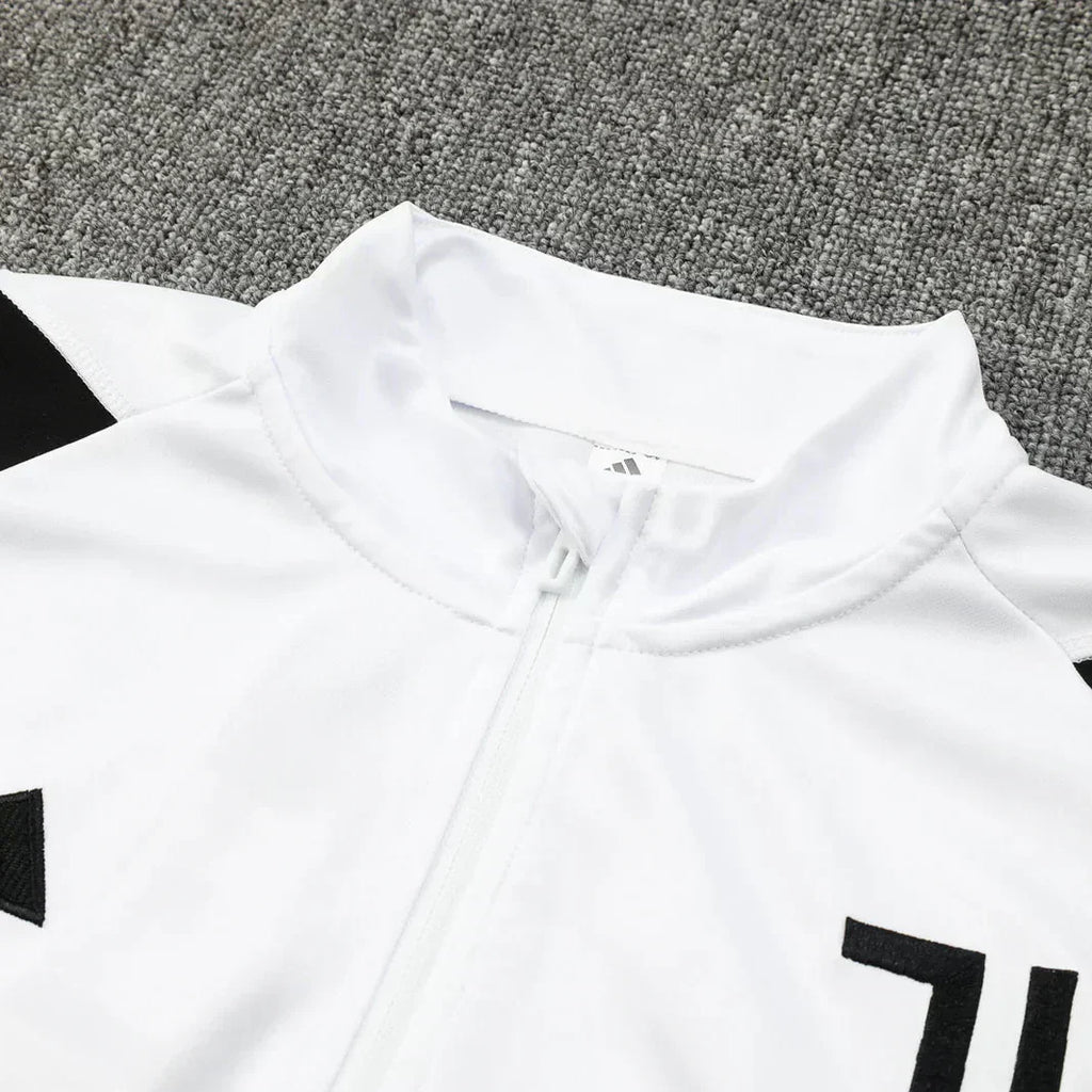 Juventus White and Black Chándal