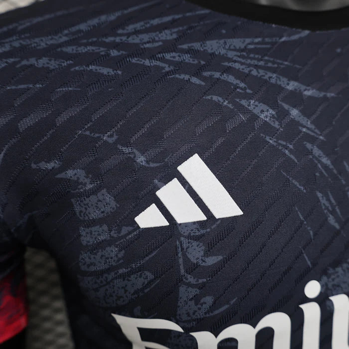 Real Madrid "Crimson Fury" Edición Especial