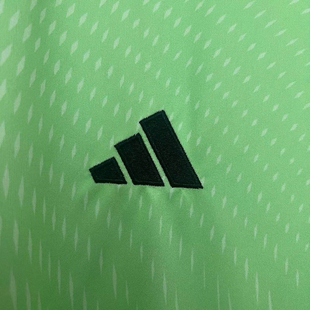 2025/2026 Bayern Munchen Green Goalkeeper Kit