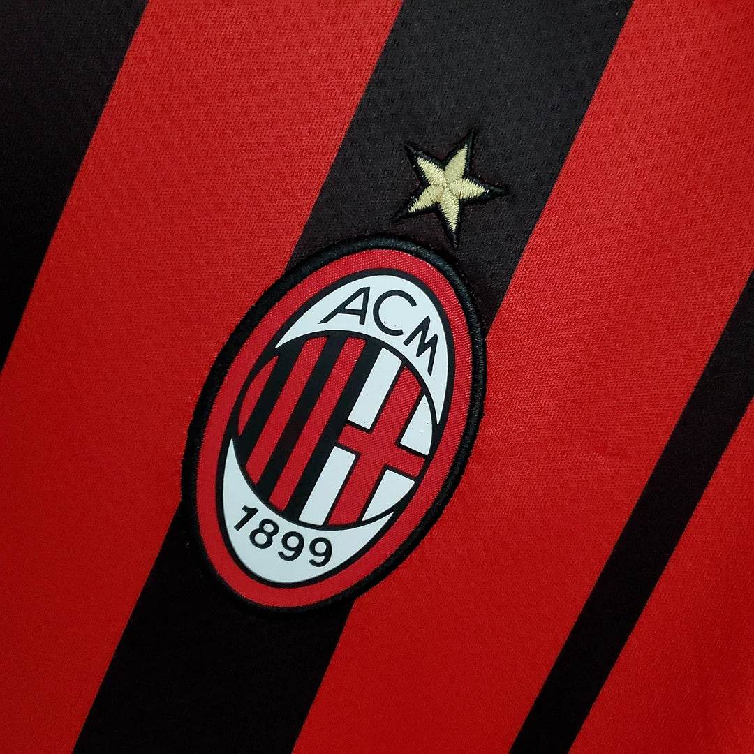 AC Milan 2021/2022 Local