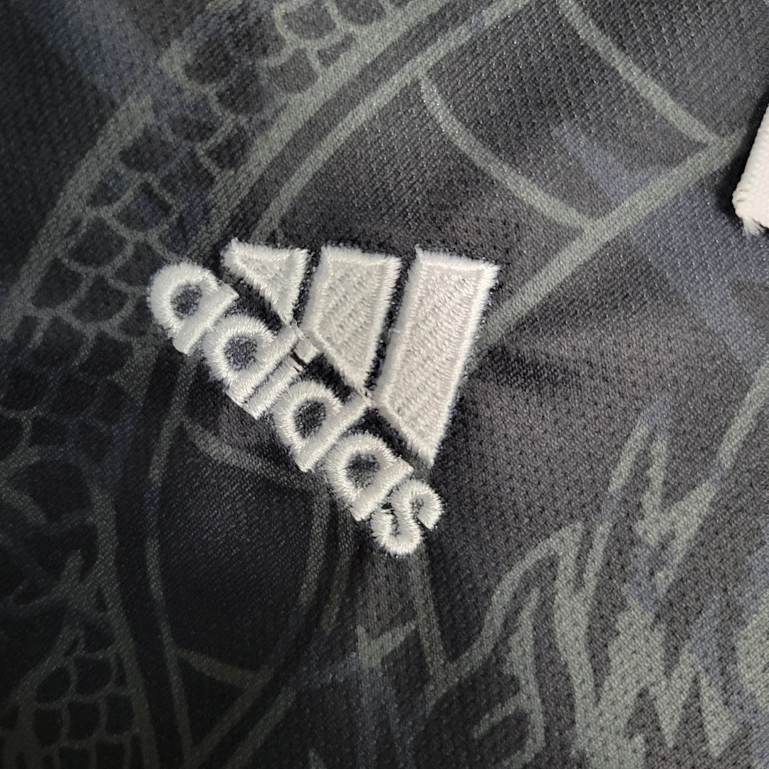 Real Madrid "Dragón Negro" Edición Especial Talla Niño